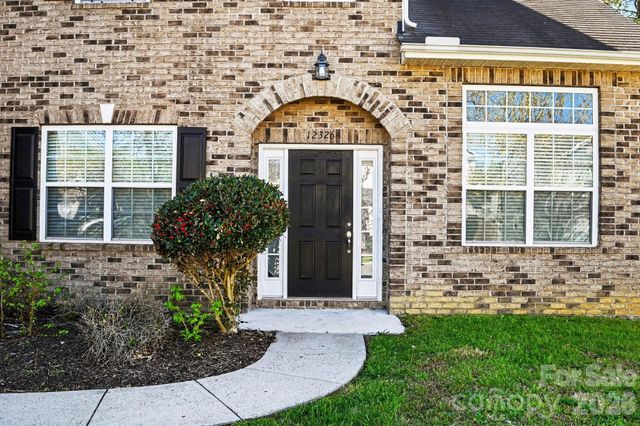 12326 Scott Creek Drive, Charlotte, NC 28213
