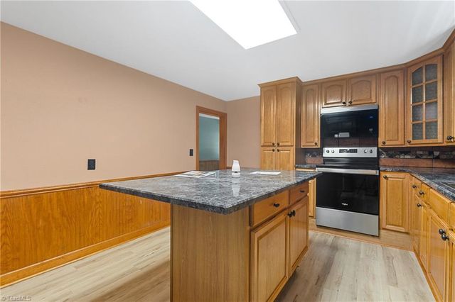 244 Glass Road, Mount Airy, NC 27030
