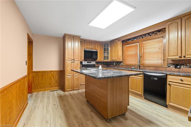 244 Glass Road, Mount Airy, NC 27030
