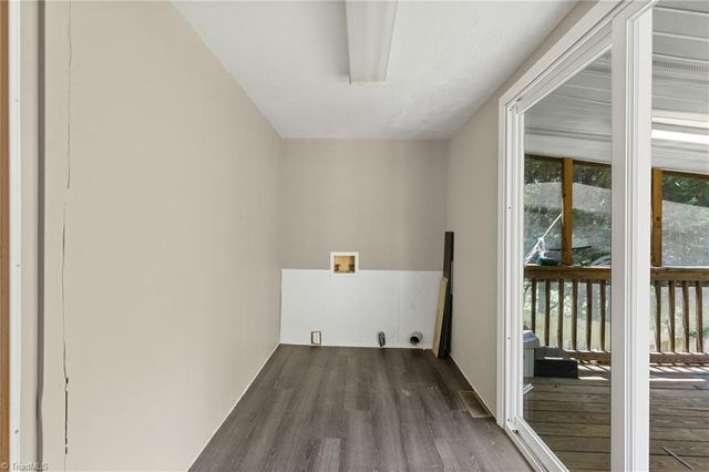 244 Glass Road, Mount Airy, NC 27030