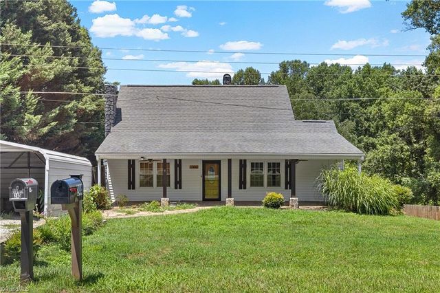 244 Glass Road, Mount Airy, NC 27030