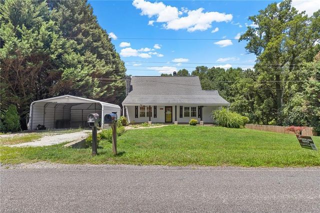 244 Glass Road, Mount Airy, NC 27030