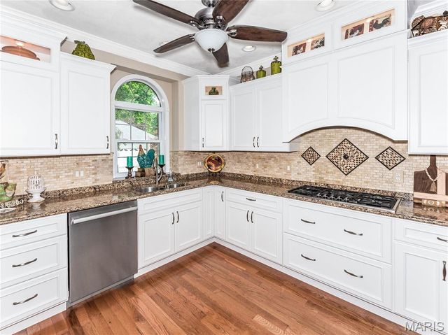 111 Timberwood Lane, Collinsville, IL 62234