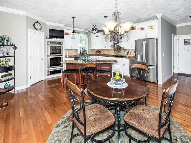 111 Timberwood Lane, Collinsville, IL 62234