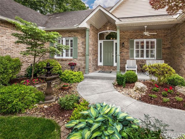 111 Timberwood Lane, Collinsville, IL 62234