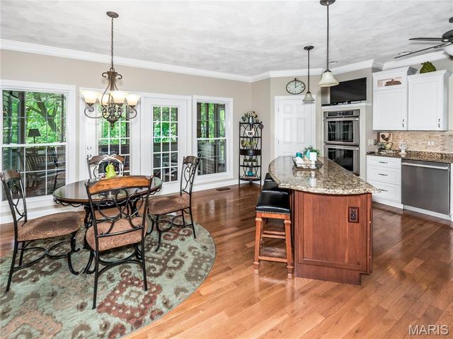 111 Timberwood Lane, Collinsville, IL 62234