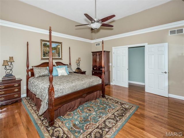 111 Timberwood Lane, Collinsville, IL 62234