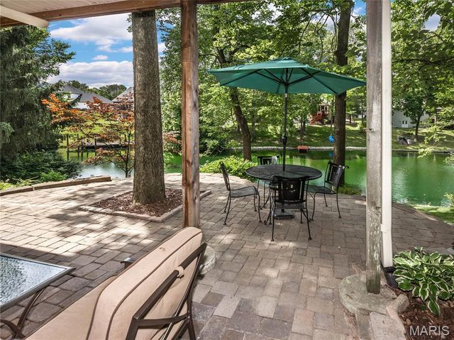 111 Timberwood Lane, Collinsville, IL 62234