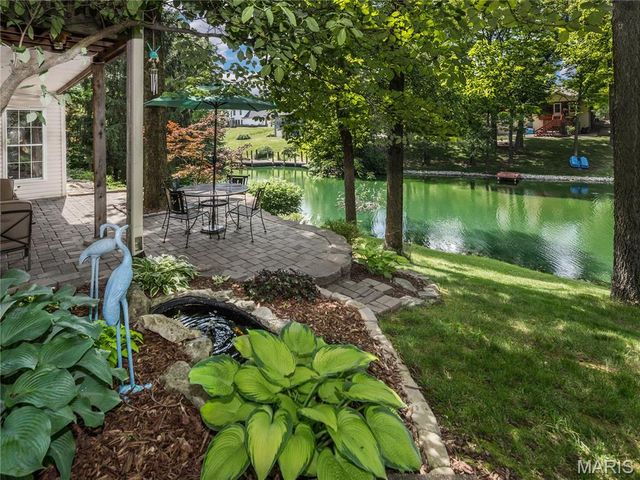 111 Timberwood Lane, Collinsville, IL 62234