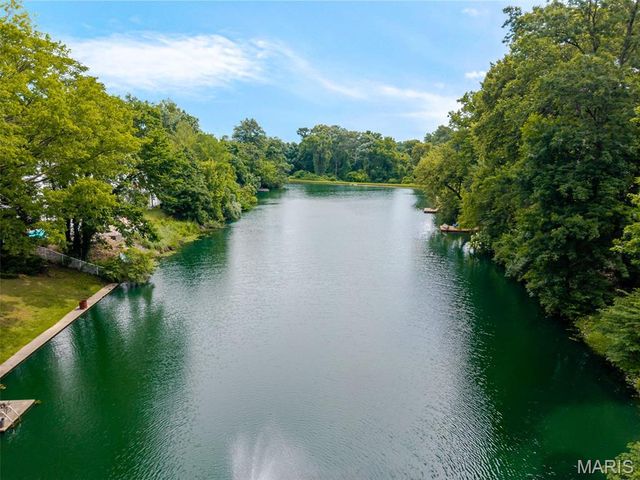 111 Timberwood Lane, Collinsville, IL 62234