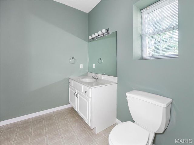 111 Timberwood Lane, Collinsville, IL 62234