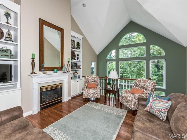 111 Timberwood Lane, Collinsville, IL 62234
