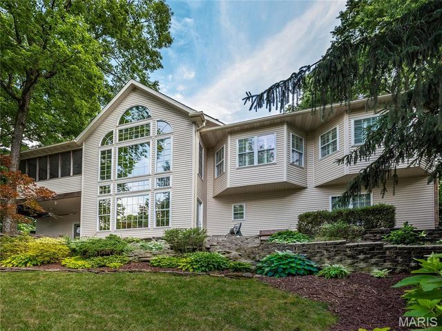 111 Timberwood Lane, Collinsville, IL 62234