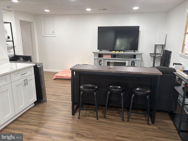 9802 LOMOND DR, Manassas, VA 20109