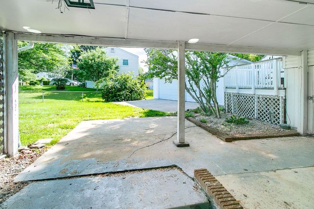 9802 LOMOND DR, Manassas, VA 20109