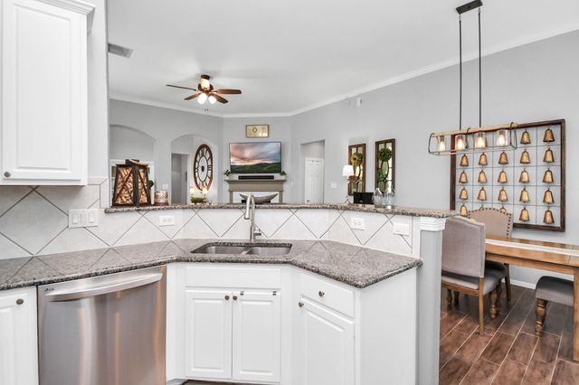 8624 Sunset Loch Drive, Spring, TX 77379