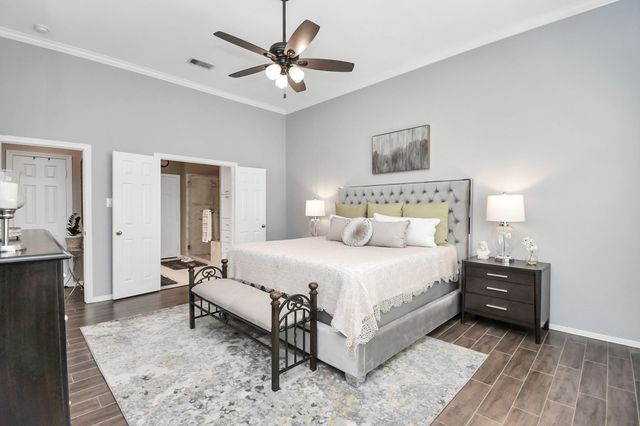 8624 Sunset Loch Drive, Spring, TX 77379
