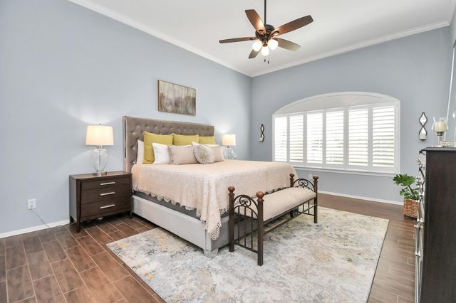 8624 Sunset Loch Drive, Spring, TX 77379