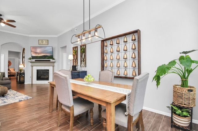 8624 Sunset Loch Drive, Spring, TX 77379