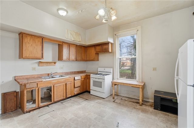 1104 Seton Avenue, Cincinnati, OH 45205