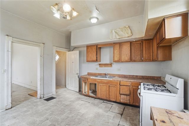 1104 Seton Avenue, Cincinnati, OH 45205