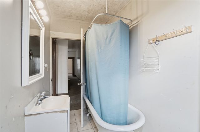 1104 Seton Avenue, Cincinnati, OH 45205