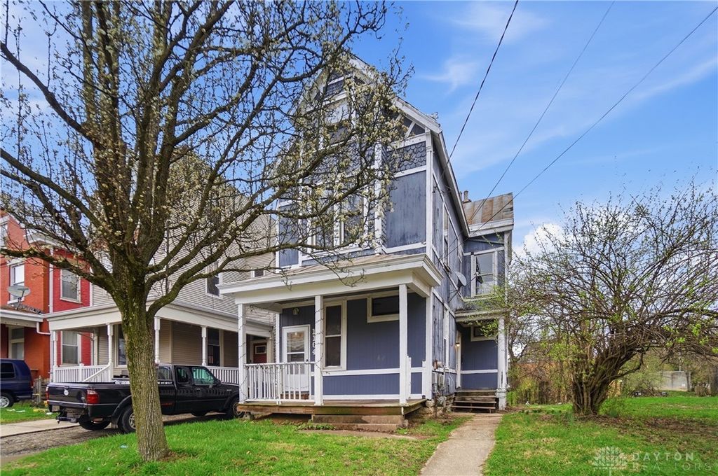 1104 Seton Avenue, Cincinnati, OH 45205
