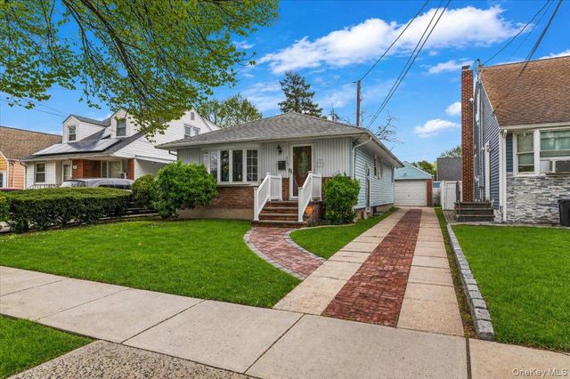 351 Maple Avenue, Uniondale, NY 11553