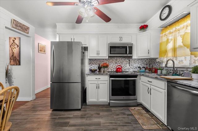 351 Maple Avenue, Uniondale, NY 11553