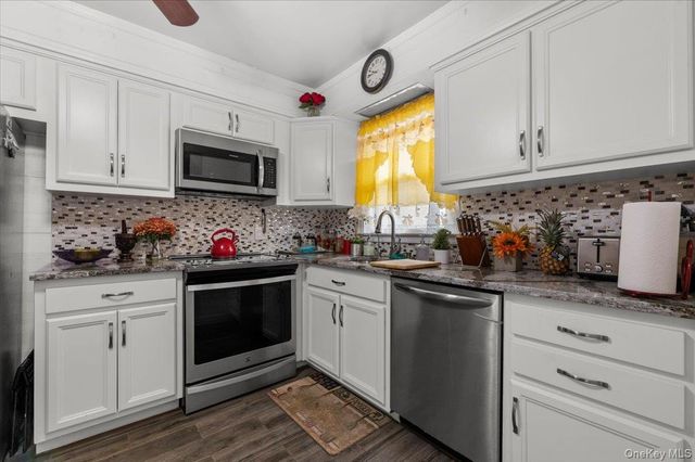 351 Maple Avenue, Uniondale, NY 11553