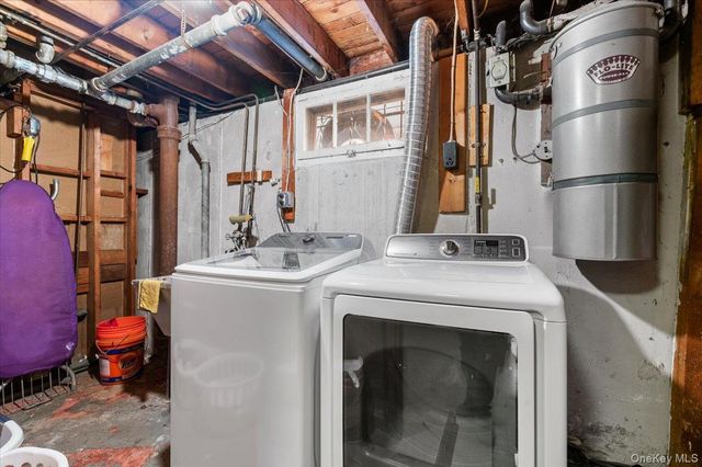 351 Maple Avenue, Uniondale, NY 11553