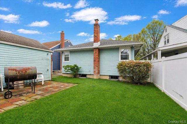 351 Maple Avenue, Uniondale, NY 11553