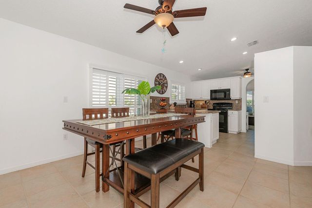 18921 NW 10 Street, Pembroke Pines, FL 33029