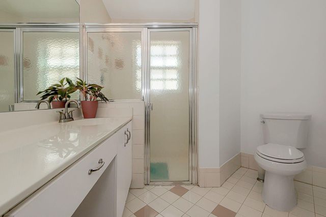 18921 NW 10 Street, Pembroke Pines, FL 33029