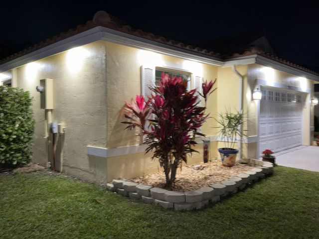 18921 NW 10 Street, Pembroke Pines, FL 33029