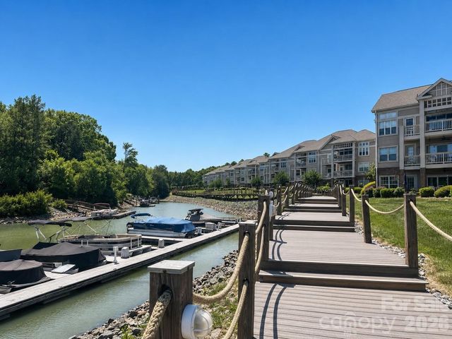 108 Pier 33 Drive 409, Mooresville, NC 28117