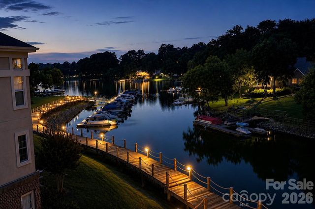 108 Pier 33 Drive 409, Mooresville, NC 28117