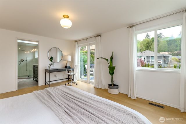 1855 Hillside Drive NE, Tacoma, WA 98422