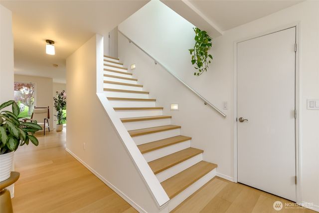 1855 Hillside Drive NE, Tacoma, WA 98422