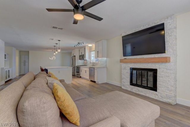 4342 Powell Avenue, Las Vegas, NV 89121