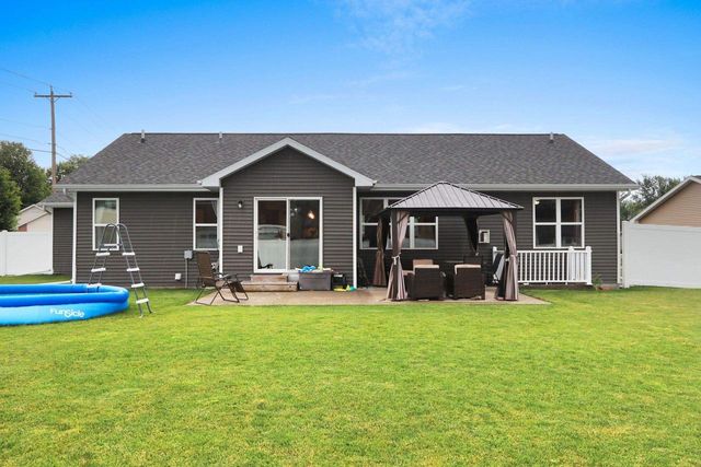 1124 HAROLD DRIVE, Menasha, WI 54952