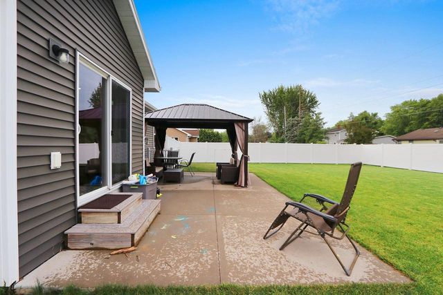 1124 HAROLD DRIVE, Menasha, WI 54952