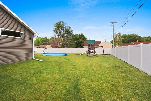 1124 HAROLD DRIVE, Menasha, WI 54952