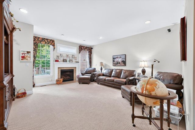 44742 Broadmoor Circle N, Northville, MI 48168