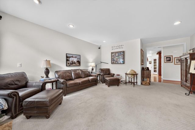 44742 Broadmoor Circle N, Northville, MI 48168