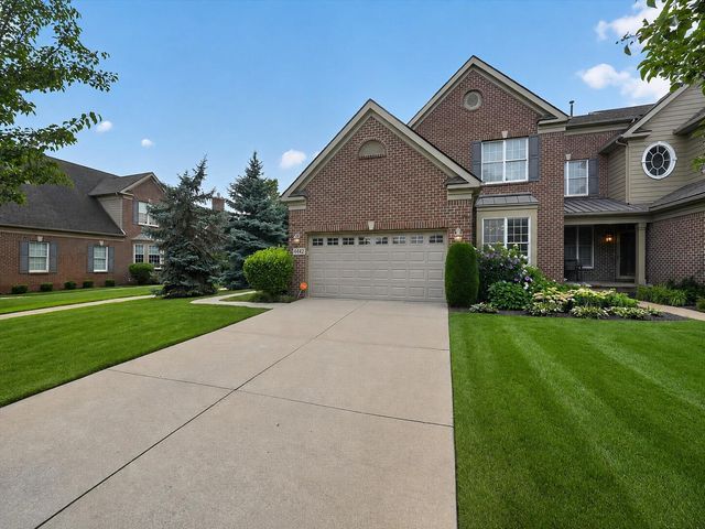 44742 Broadmoor Circle N, Northville, MI 48168