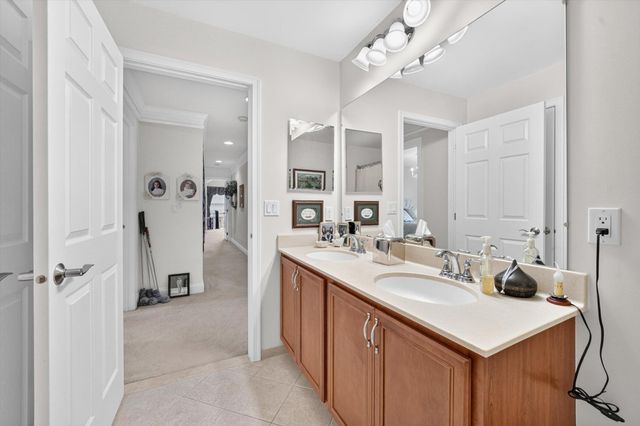 44742 Broadmoor Circle N, Northville, MI 48168