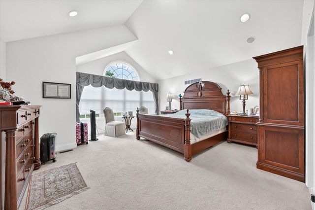 44742 Broadmoor Circle N, Northville, MI 48168