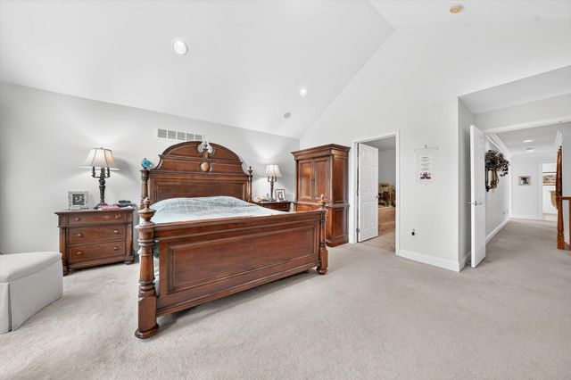 44742 Broadmoor Circle N, Northville, MI 48168
