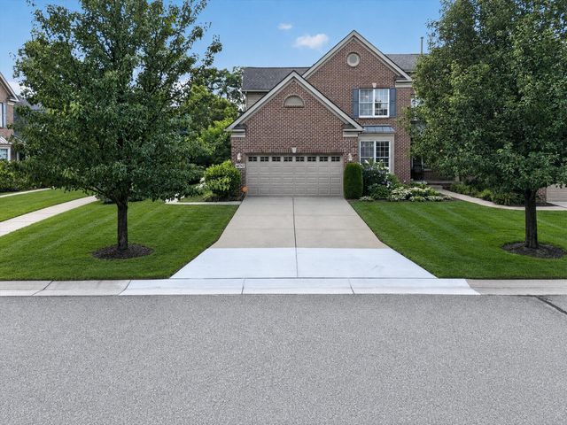 44742 Broadmoor Circle N, Northville, MI 48168